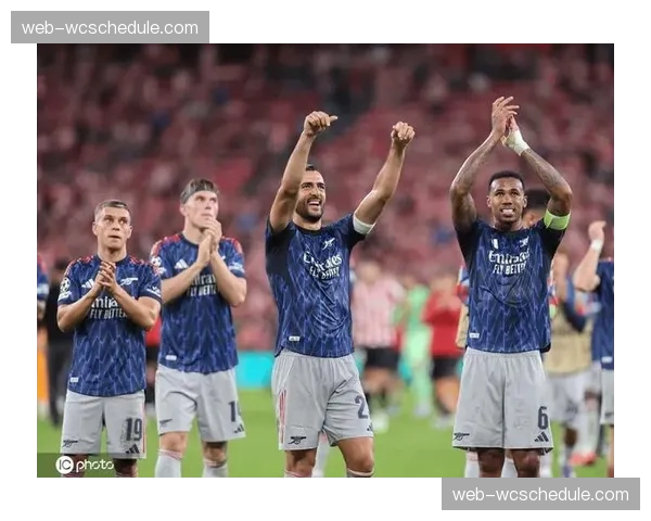 欧冠席位关键卡位战：毕尔巴鄂对阵皇家社会，巴斯克德比火药味十足